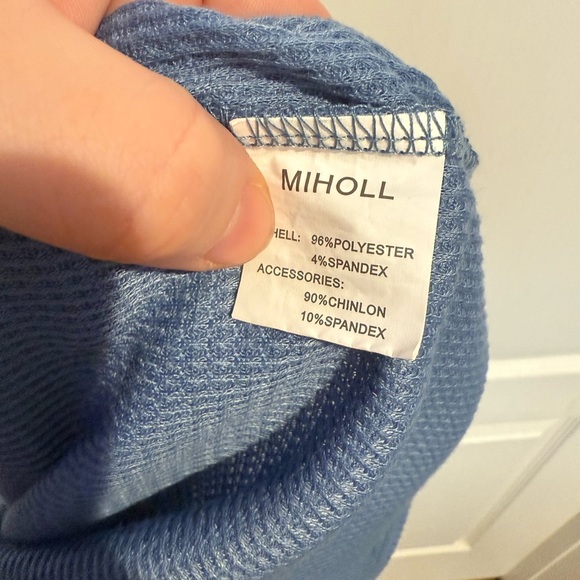 Blue Lace Sleeve Blouse - Picture 5 of 5